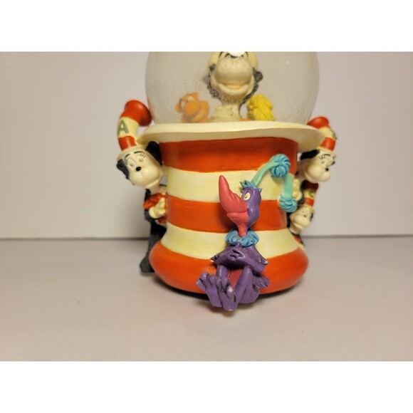 Dr. Seuss The Cat in the Hat Snowglobe In A Hat That’s What Friends Are For - Picture 4 of 16